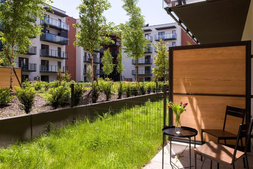Ferienwohnung High Standard Garden Oasis Krakau Exterior foto